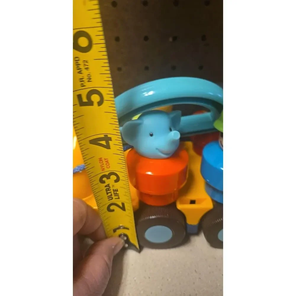 Vintage Battat School Bus Pull Along Toy With 9 Spinning Figures